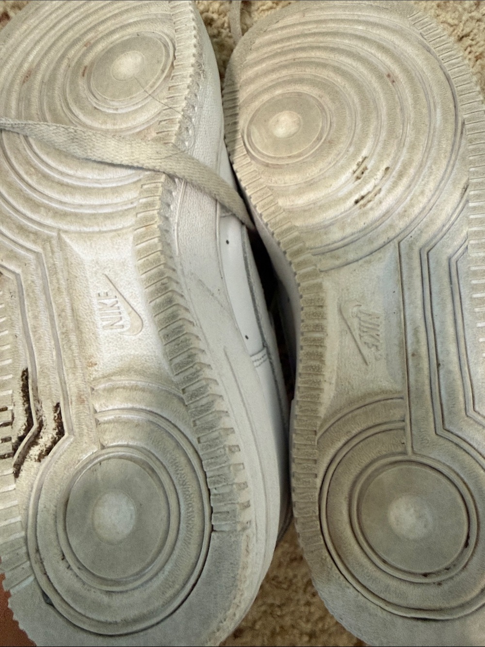 Nike Kids White Low-Top Swoosh Sneakers - Picture 4 of 5